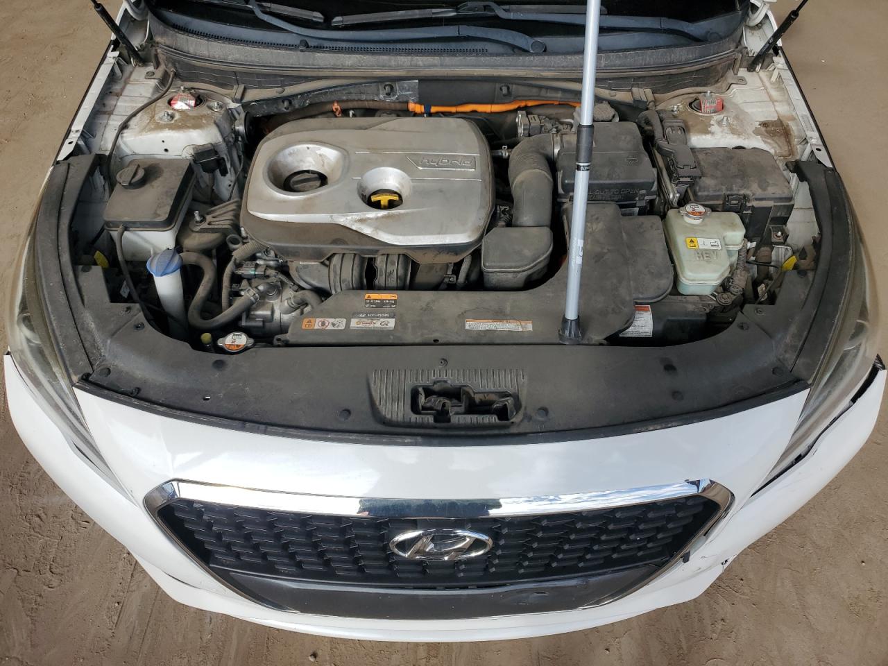 2016 Hyundai Sonata Hybrid VIN: KMHE34L18GA029996 Lot: 82380435