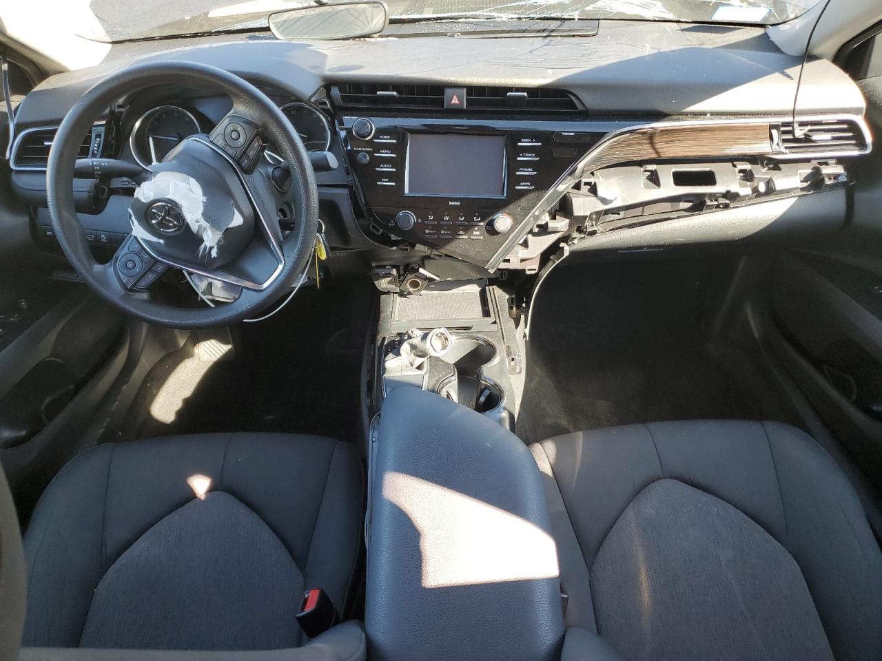 2020 Toyota Camry Le VIN: 4T1C11BK2LU016322 Lot: 86304165