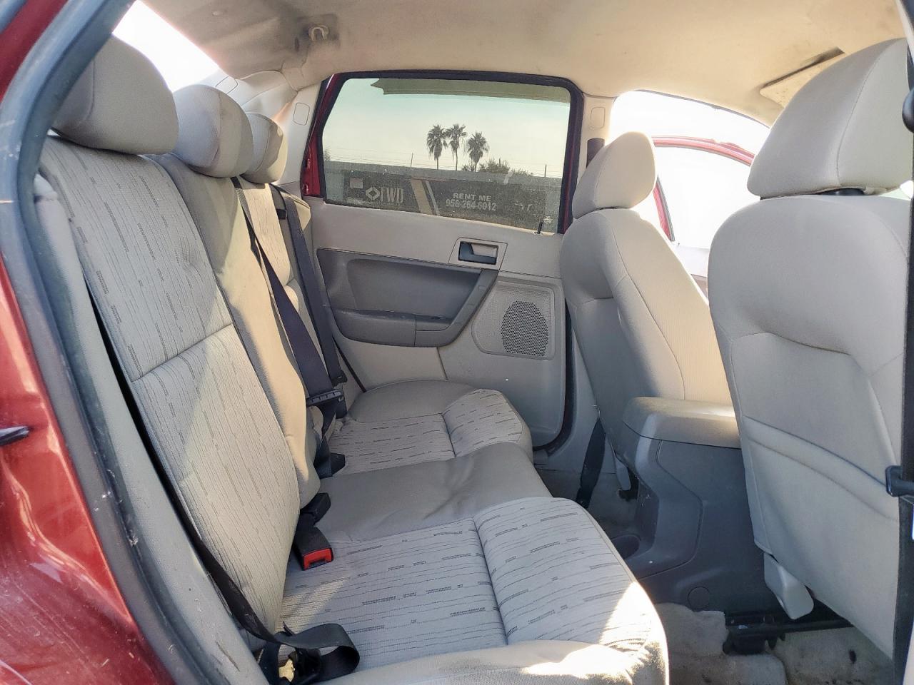 2010 Ford Focus Se VIN: 1FAHP3FN5AW130394 Lot: 82203185
