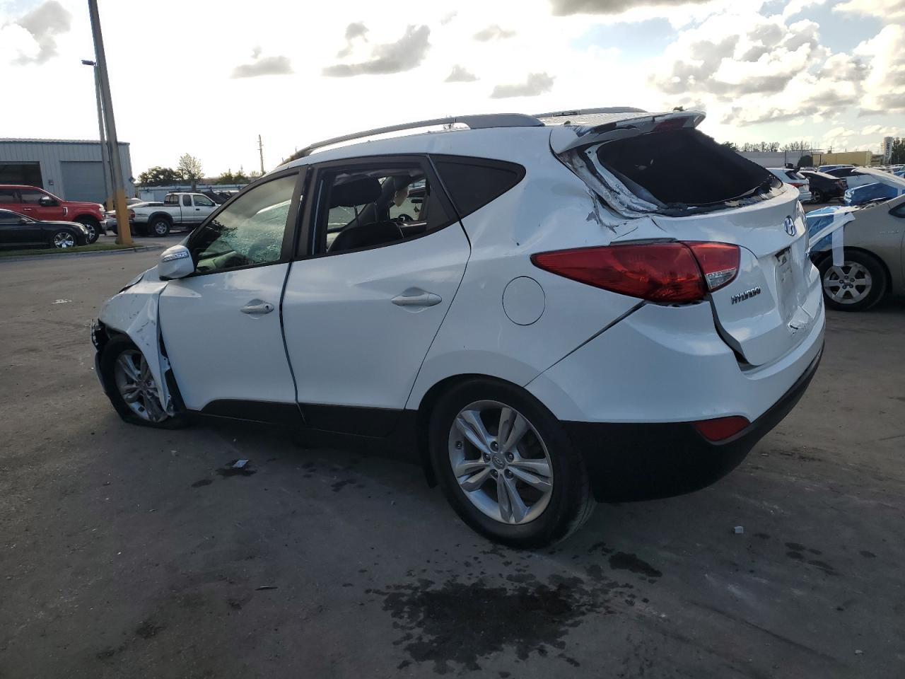 KM8JU3AC6DU757207 2013 Hyundai Tucson Gls 2013 Hyundai Tucson Gls VIN: KM8JU3AC6DU757207 Lot: 89450945
