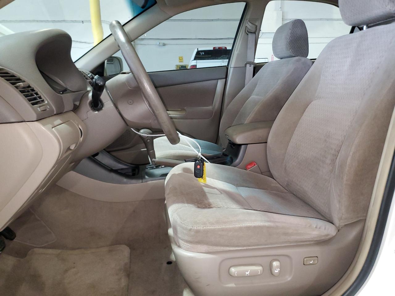 2004 Toyota Camry Le VIN: 4T1BE32K64U366419 Lot: 86129485