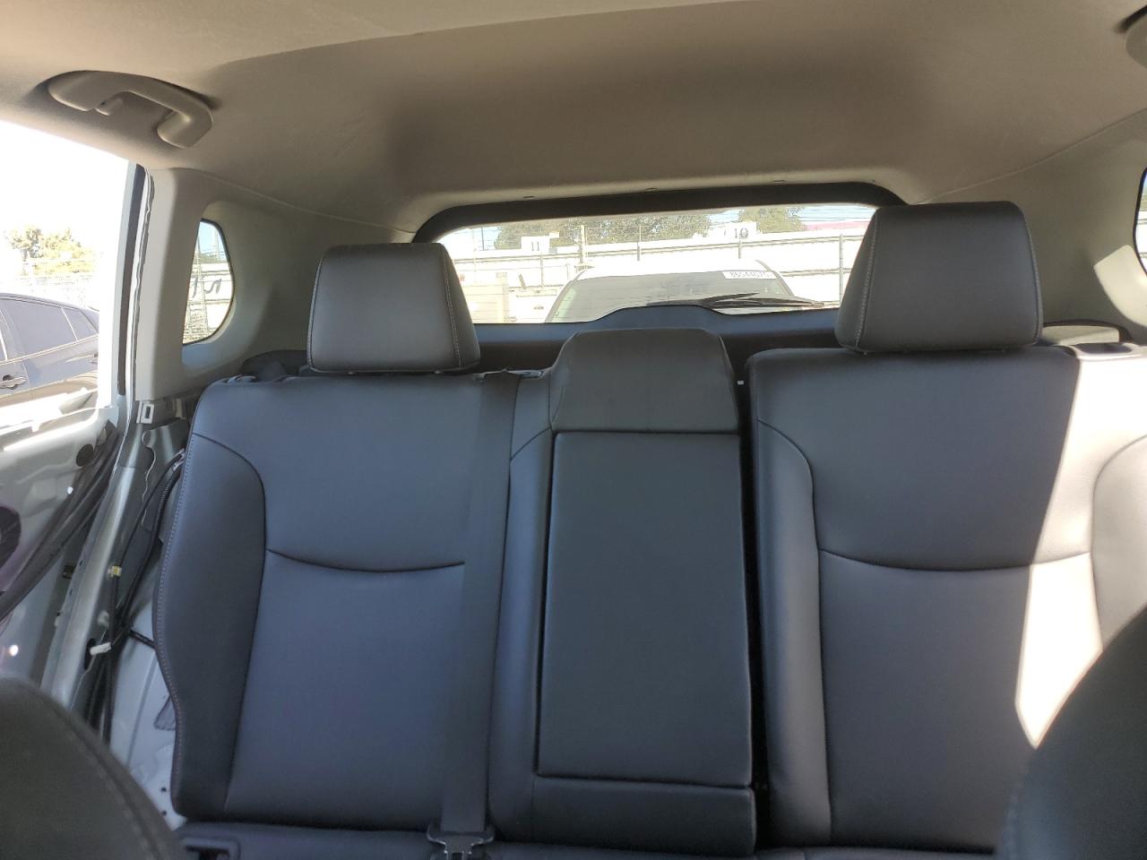 2022 Toyota Corolla Cross Xle VIN: 7MUDAAAG2NV023872 Lot: 82490075