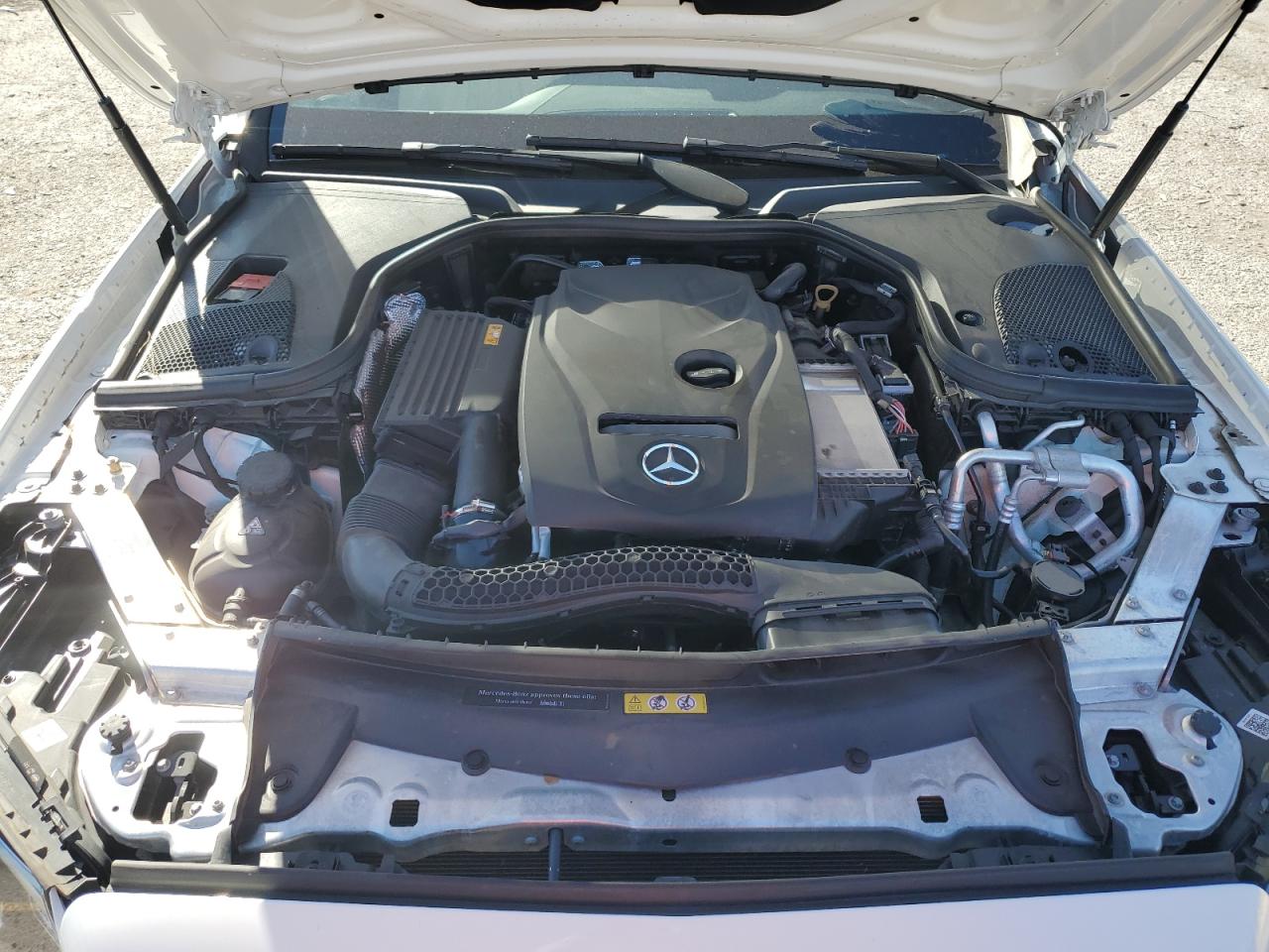 2018 Mercedes-Benz E 300 VIN: WDDZF4JB2JA340748 Lot: 90370205