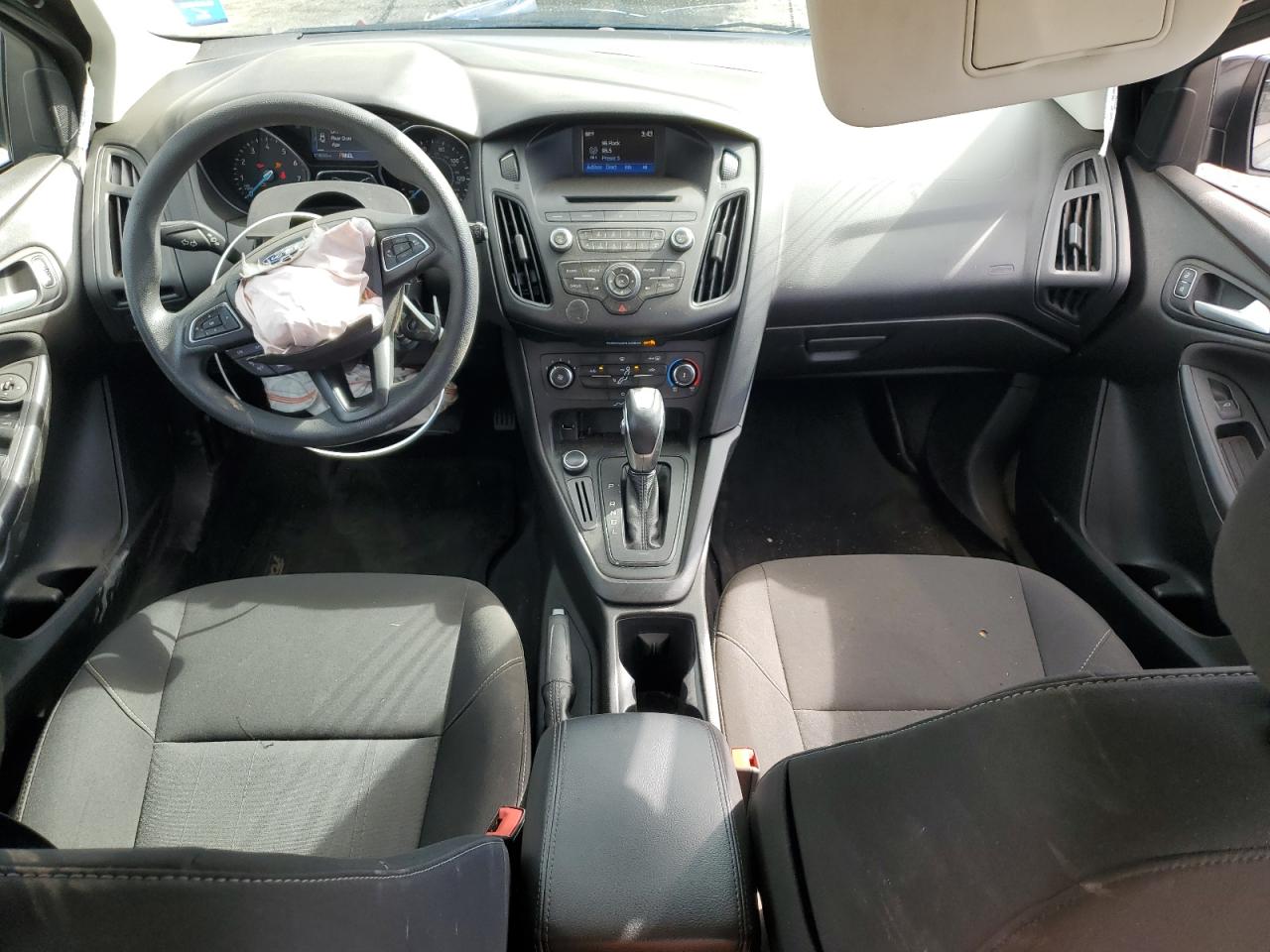 2016 Ford Focus Se VIN: 1FADP3K22GL315667 Lot: 84710445