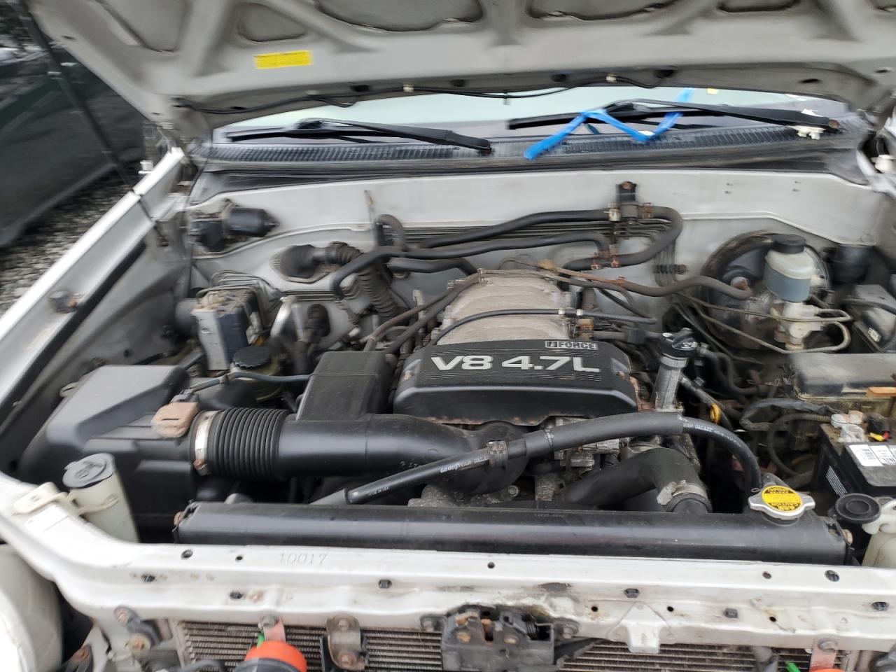 2002 Toyota Sequoia Sr5 VIN: 5TDBT44A42S060938 Lot: 89658405