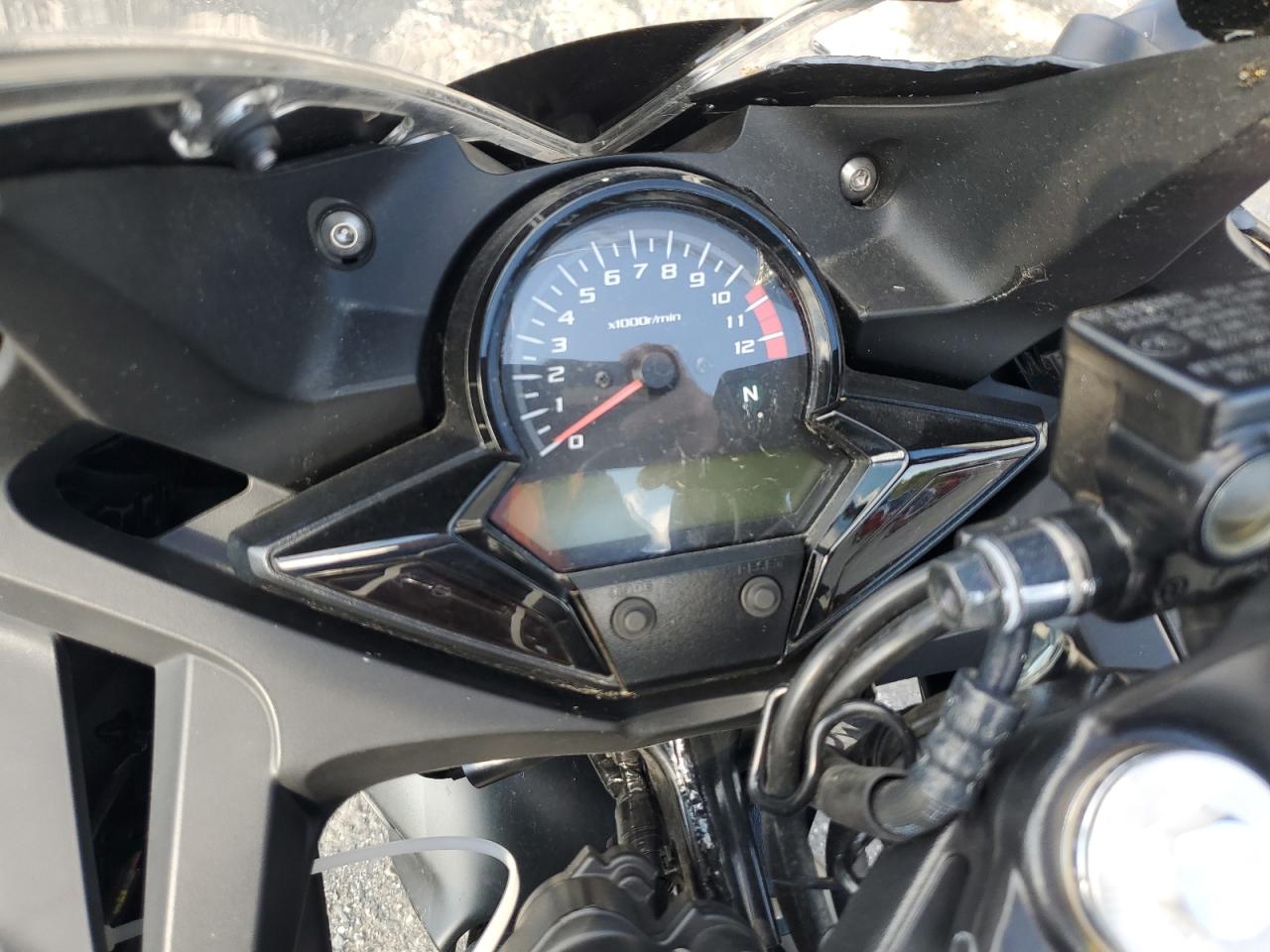 2020 Honda Cbr300 R VIN: MLHNC5104L5600422 Lot: 85842875