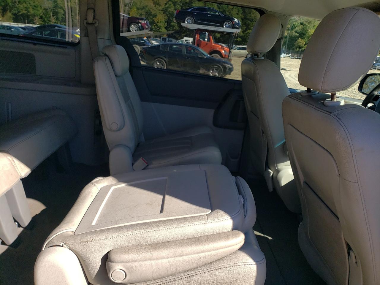 2008 Chrysler Town & Country Touring VIN: 2A8HR54P88R699837 Lot: 84457255