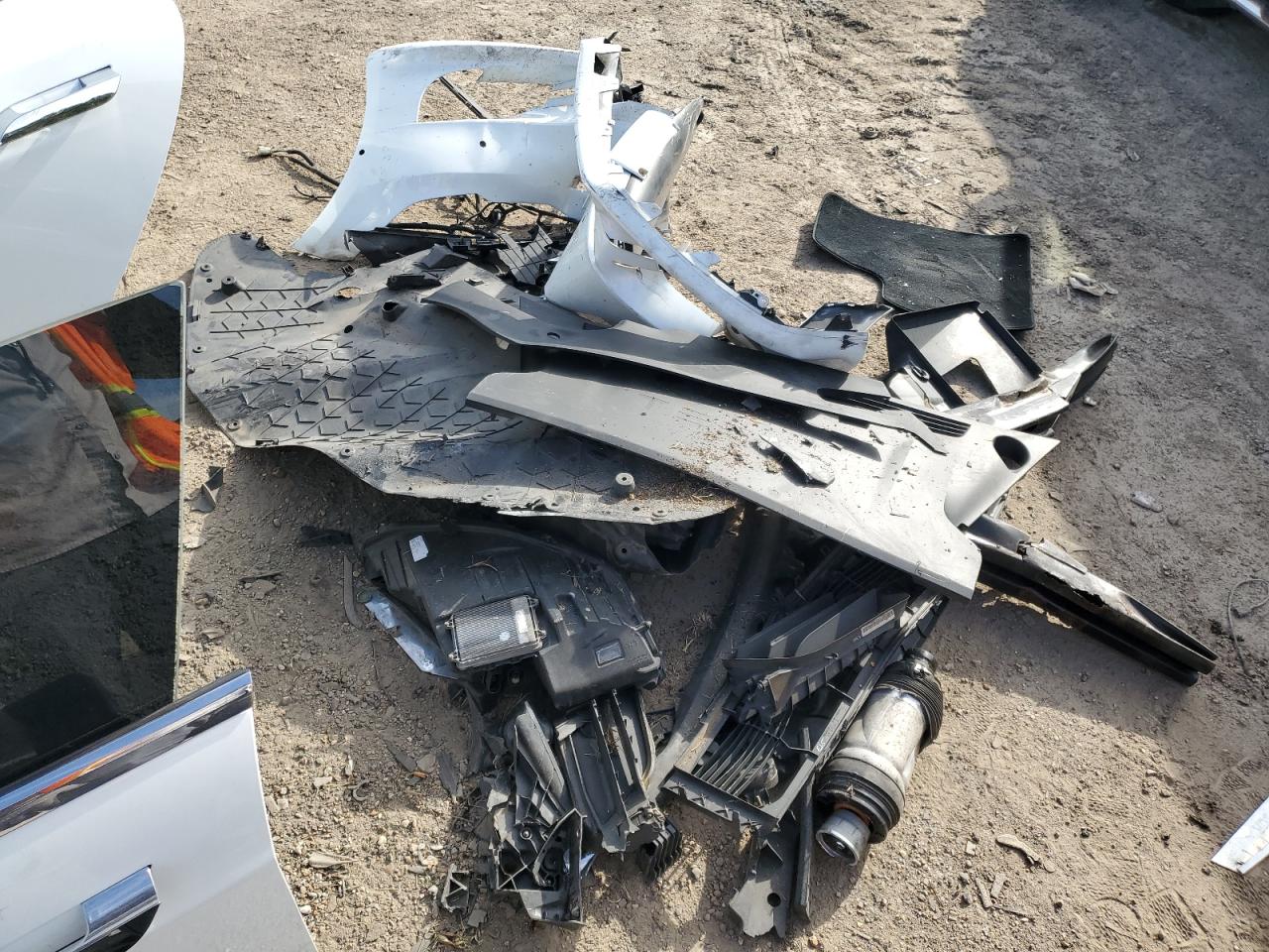 2018 Tesla Model S VIN: 5YJSA1E26JF247614 Lot: 82717755