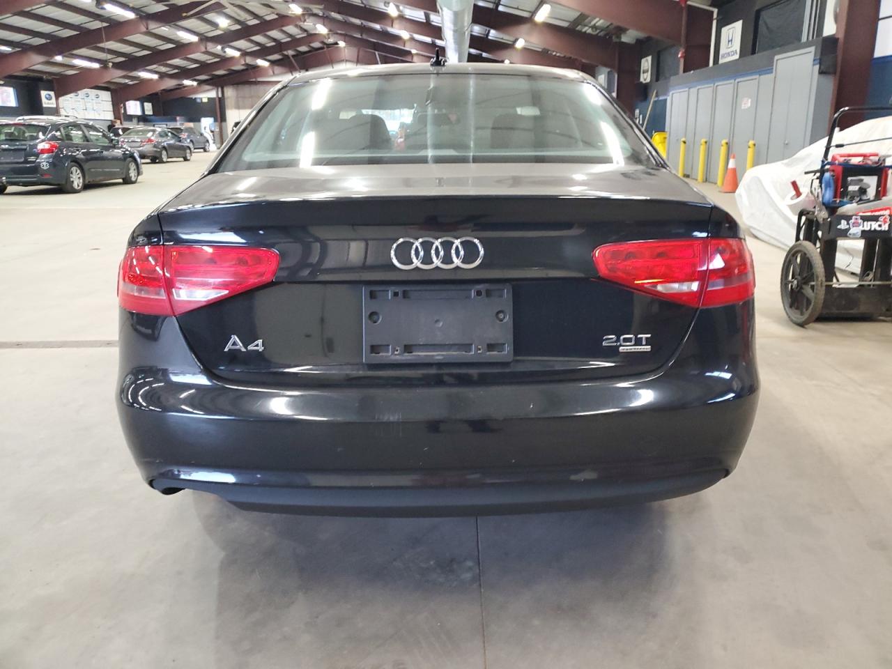 2014 Audi A4 Premium VIN: WAUBFAFL2EN035922 Lot: 90394455