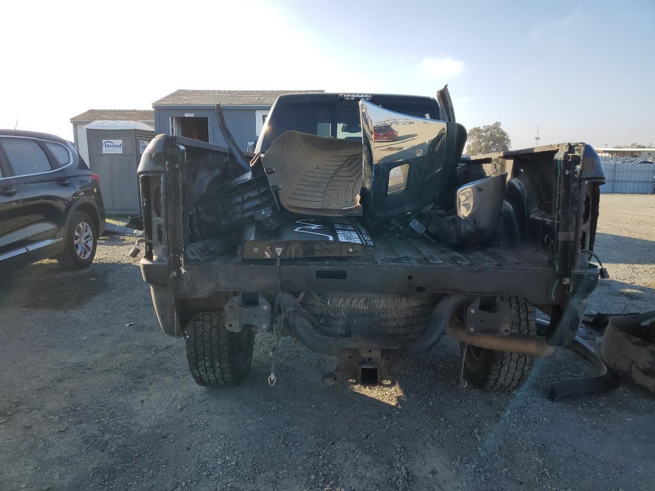 2017 Ram 2500 Laramie VIN: 3C6UR5KL7HG663382 Lot: 89667555