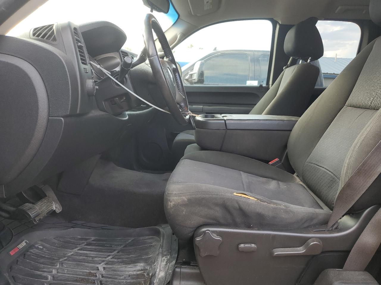 2010 Chevrolet Silverado C1500 Lt VIN: 1GCSCSE04AZ187115 Lot: 81945835