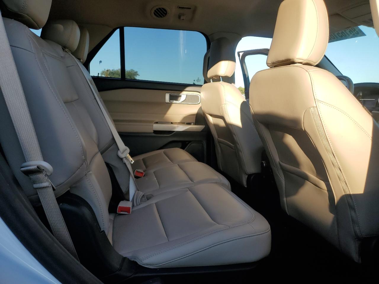 2023 Ford Explorer Xlt VIN: 1FMSK7DH0PGA23626 Lot: 86165165