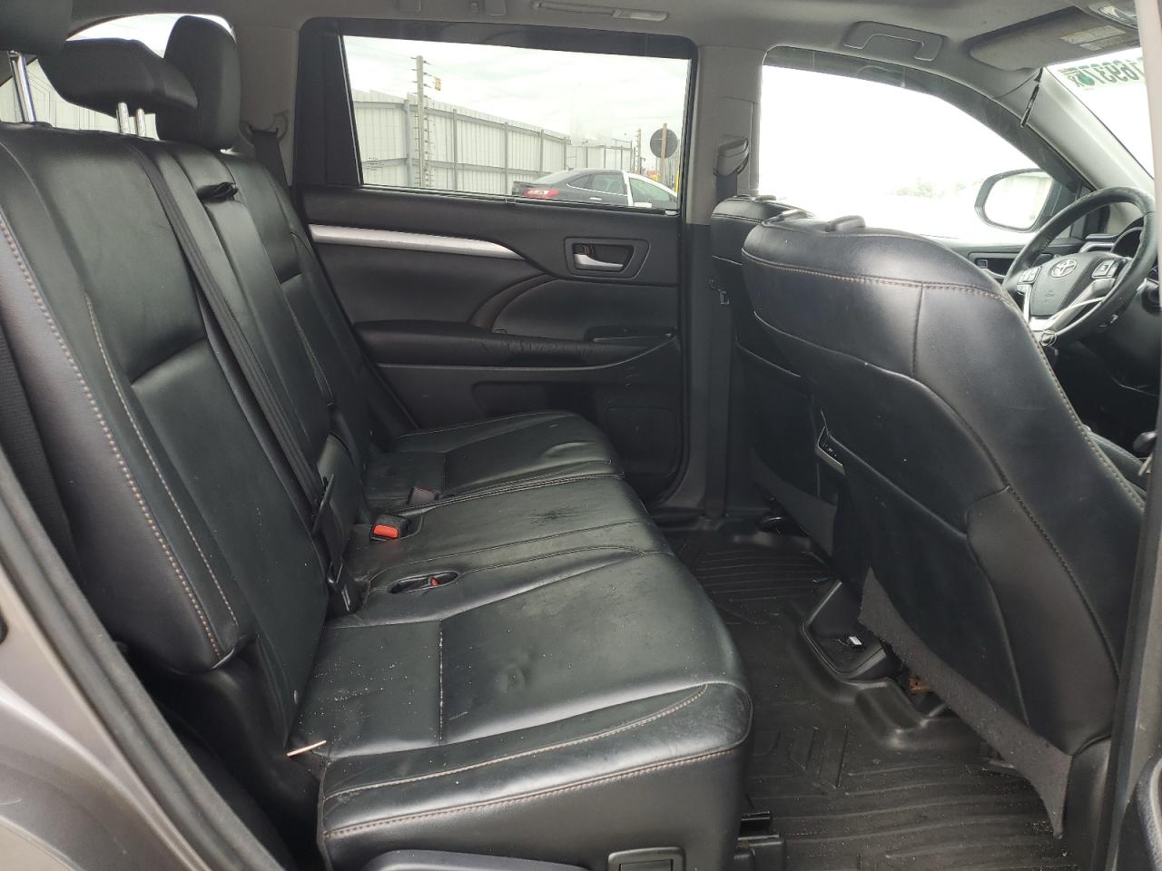 2016 Toyota Highlander Xle VIN: 5TDJKRFH6GS282863 Lot: 86169375