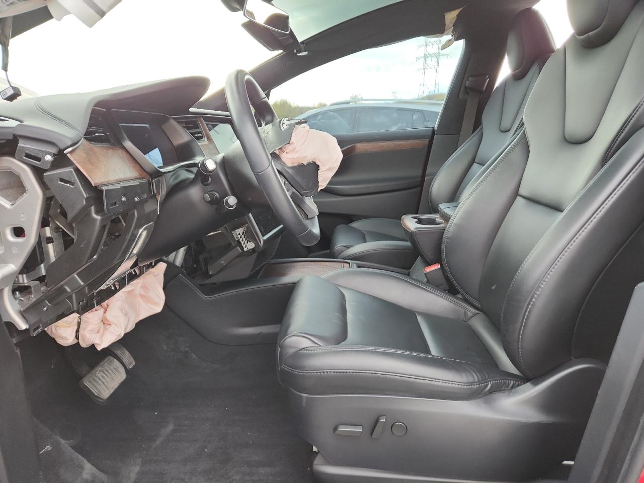 2020 Tesla Model X VIN: 5YJXCBE21LF306531 Lot: 85944765