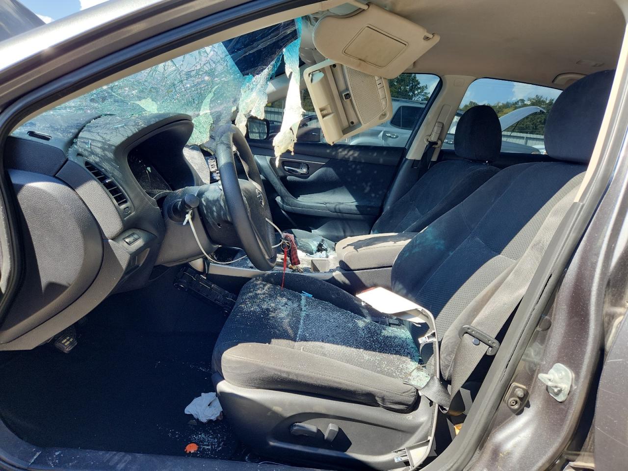 2015 Nissan Altima 2.5 VIN: 1N4AL3AP1FN367077 Lot: 84889355