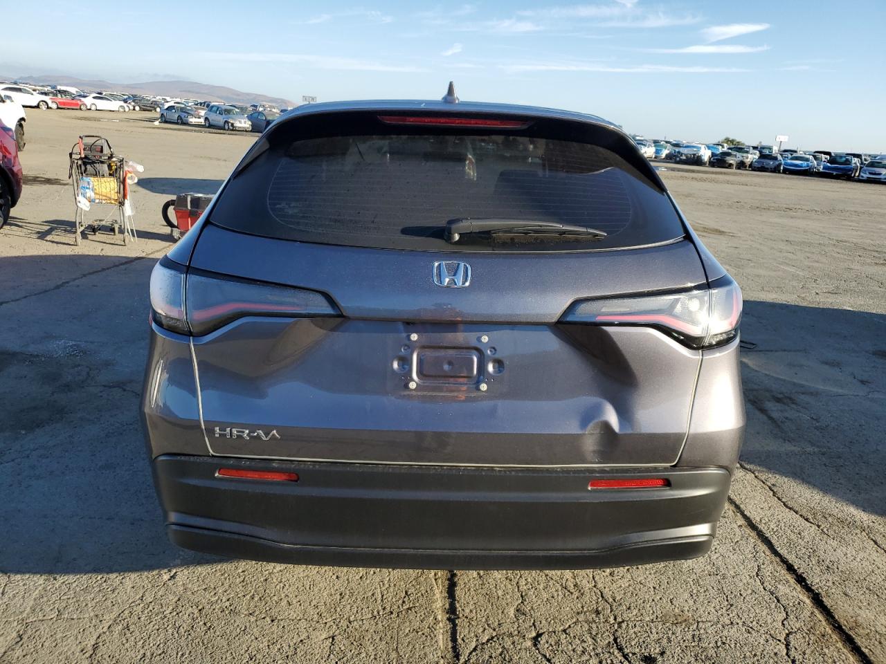 2024 Honda Hr-V Lx VIN: 3CZRZ1H31RM735625 Lot: 85853535