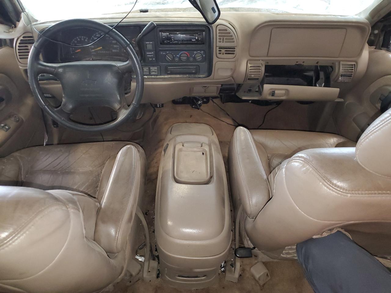 1997 Chevrolet Gmt-400 K1500 VIN: 2GCEK19R1V1294947 Lot: 81905695