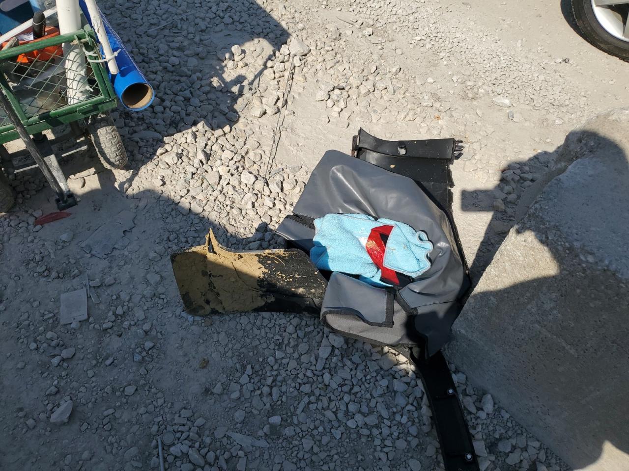 2025 Toyota Rav4 Xle Premium VIN: 2T3A1RFV8SW540994 Lot: 81989485