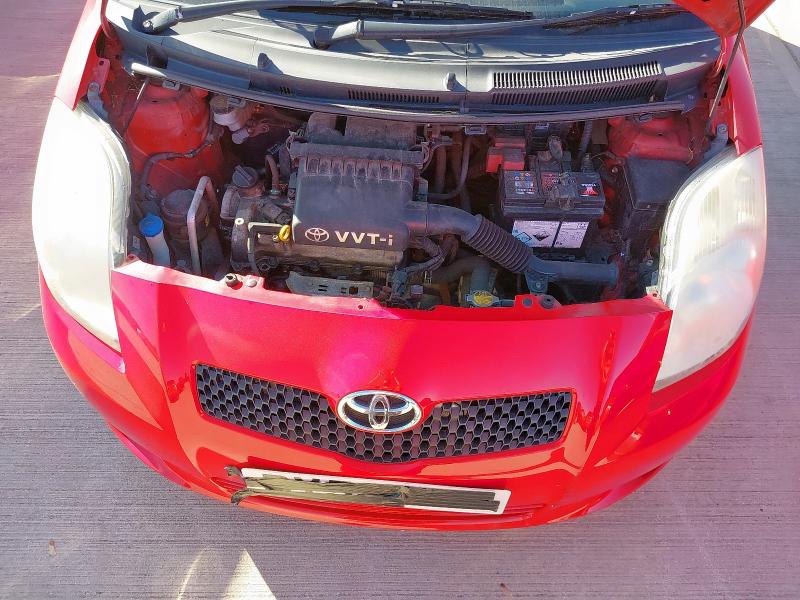 2008 TOYOTA YARIS TR 