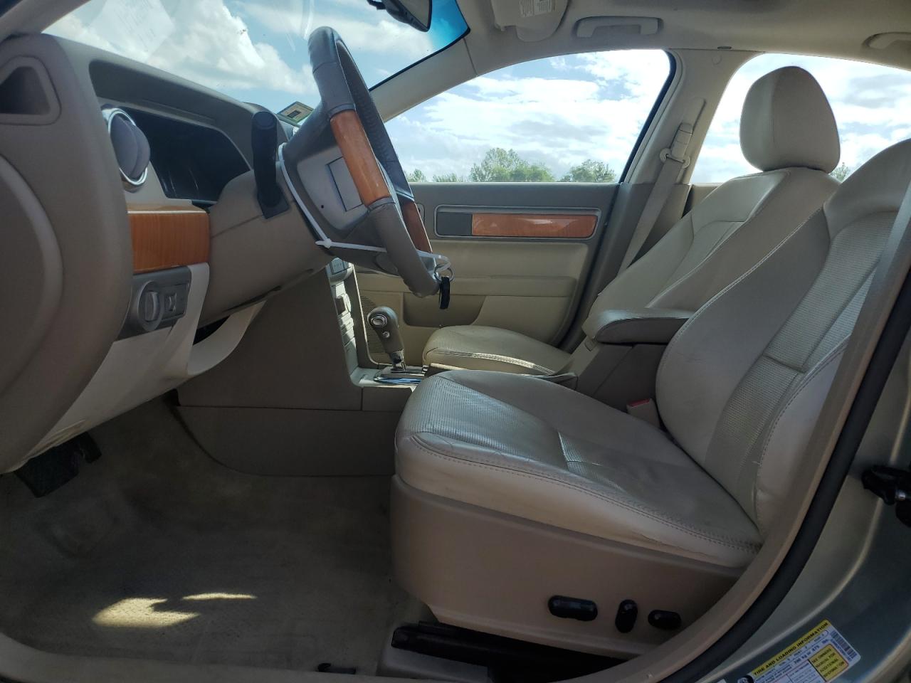 2009 Lincoln Mkz VIN: 3LNHM28T09R611897 Lot: 82235005
