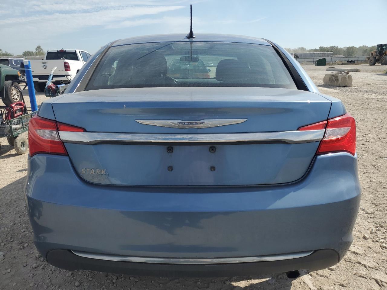 2011 Chrysler 200 Touring VIN: 1C3BC1FB6BN555530 Lot: 82239025