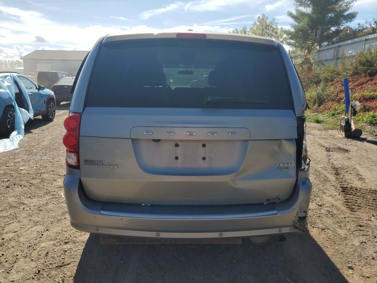 2015 Dodge Grand Caravan Sxt VIN: 2C7WDGCG3FR557261 Lot: 80493275