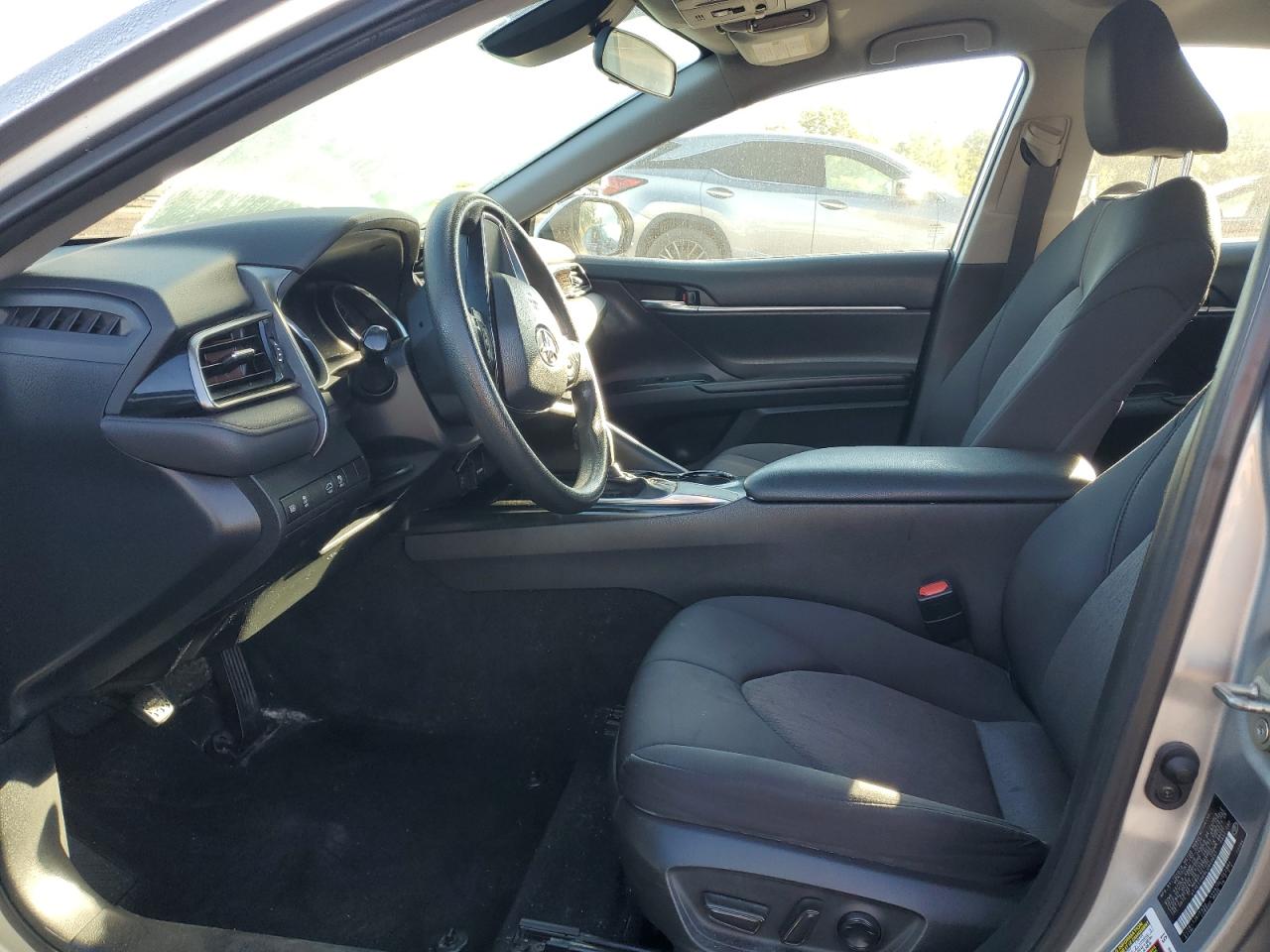 2020 Toyota Camry Le VIN: 4T1C11AK9LU940693 Lot: 85765385