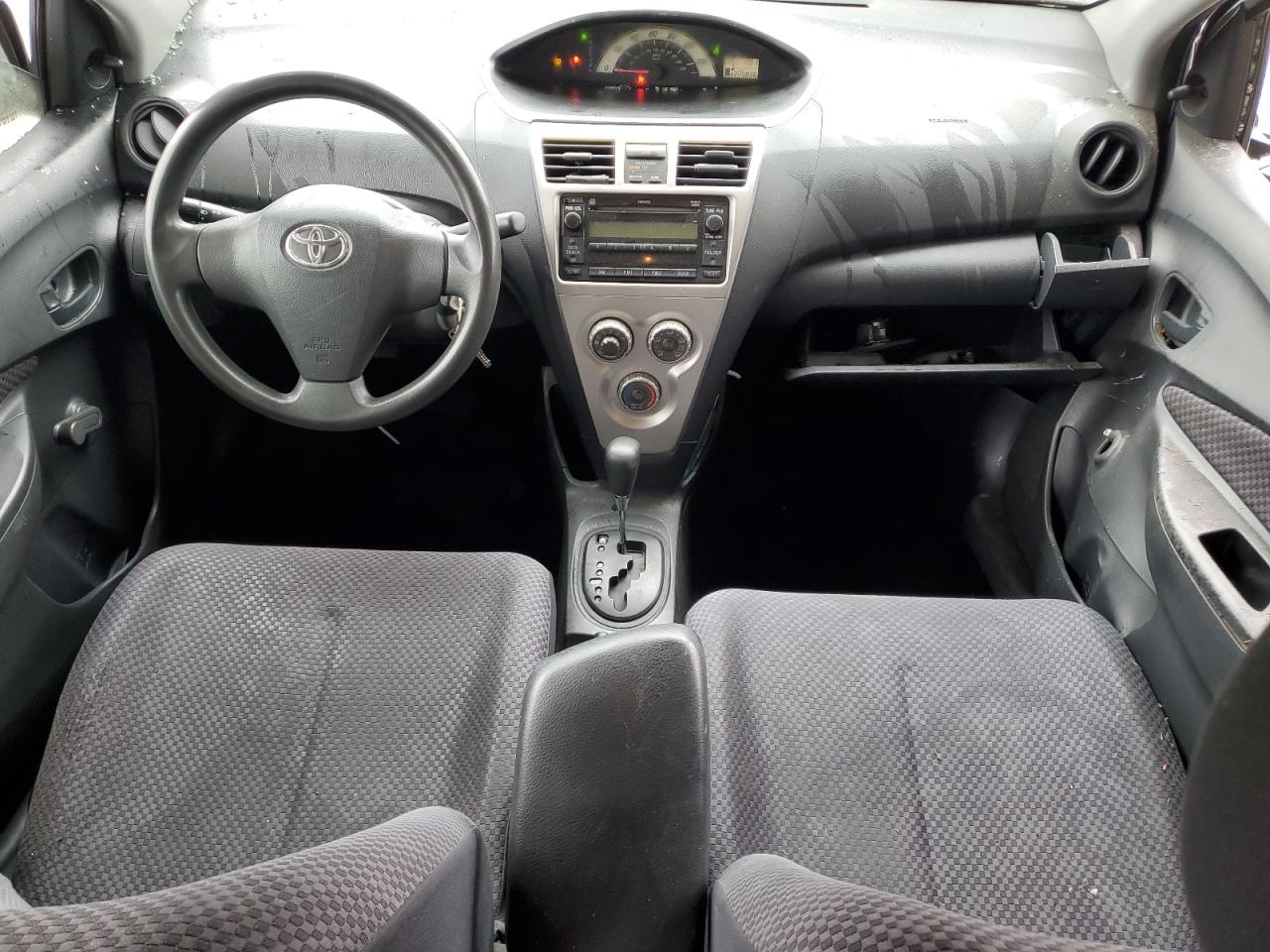 2008 Toyota Yaris VIN: JTDBT923981223946 Lot: 86056095