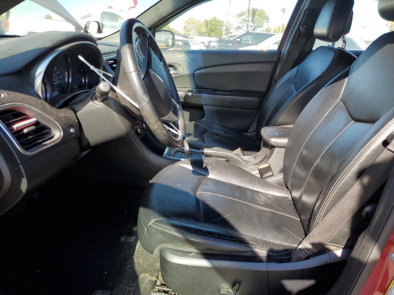 2013 Chrysler 200 Limited VIN: 1C3CCBCG1DN569283 Lot: 82696045