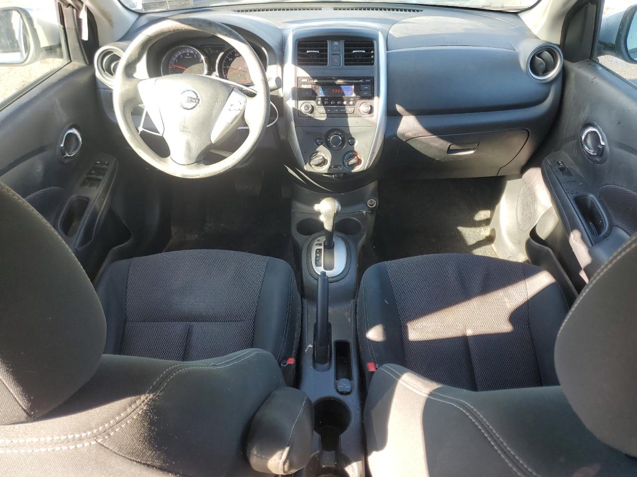 2017 Nissan Versa S VIN: 3N1CN7AP8HL869675 Lot: 82557005