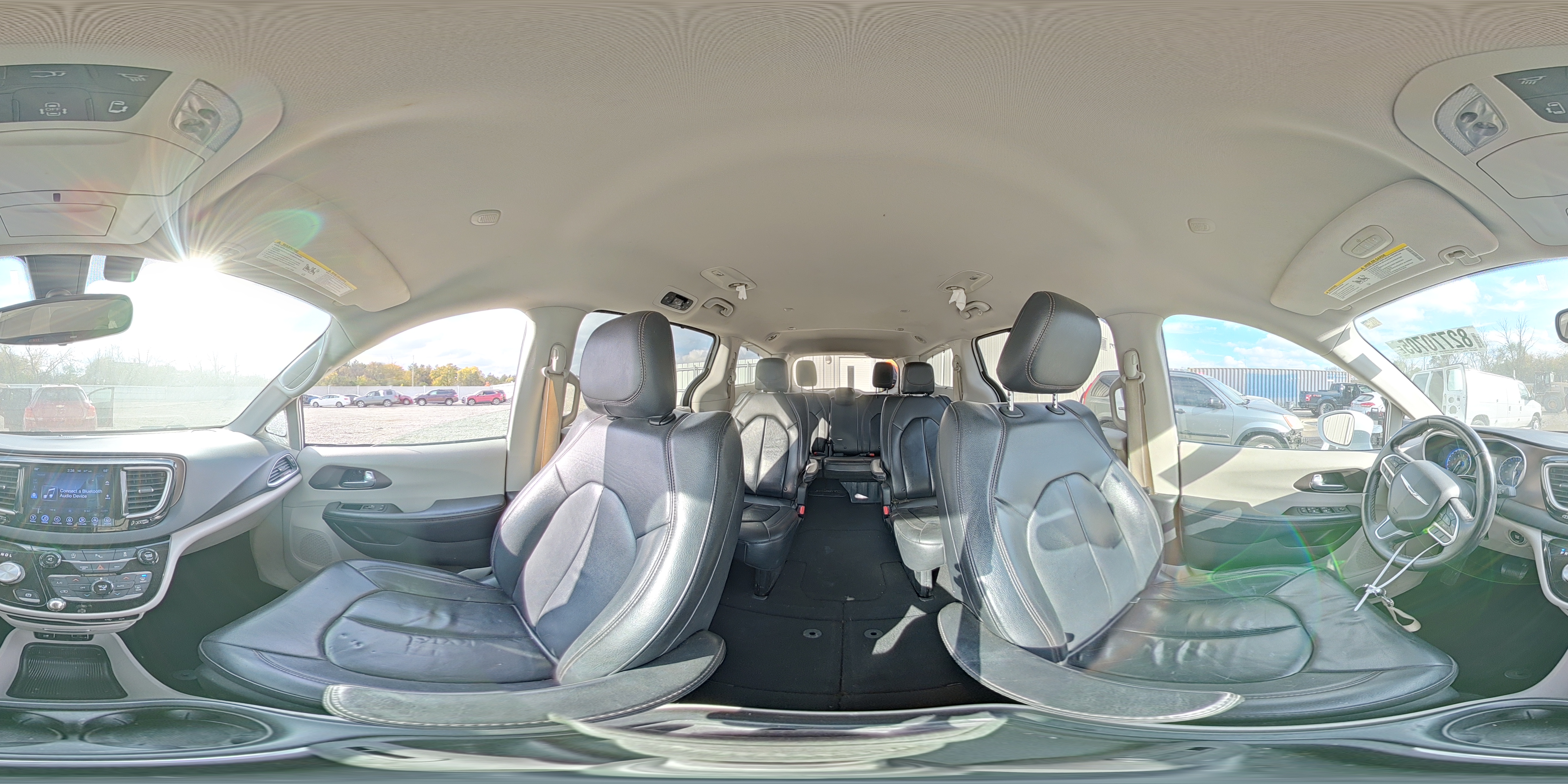 2017 Chrysler Pacifica Touring L VIN: 2C4RC1BG6HR675948 Lot: 82770705