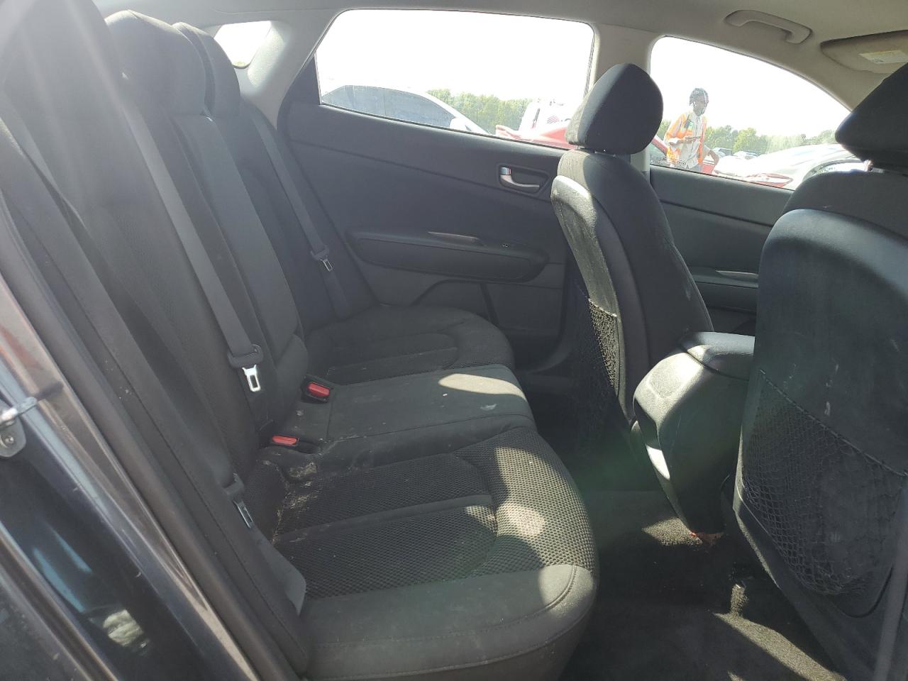 2020 Kia Optima Lx VIN: 5XXGT4L3XLG411864 Lot: 81912155