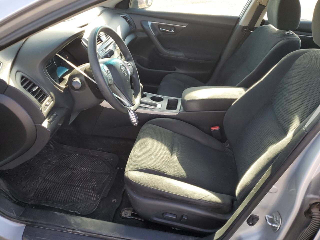 2015 Nissan Altima 2.5 VIN: 1N4AL3AP8FN304221 Lot: 86135885