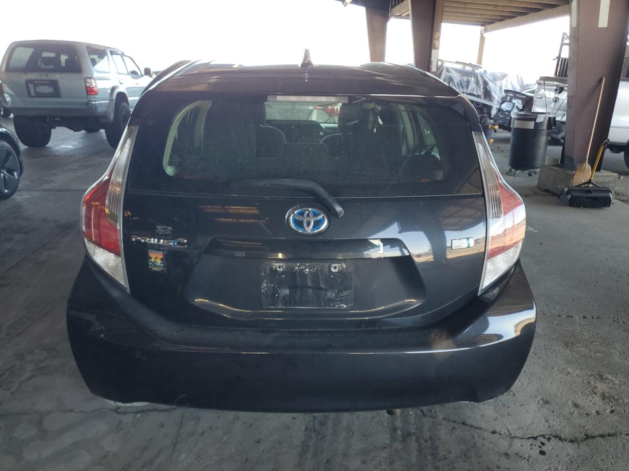 2016 Toyota Prius C VIN: JTDKDTB39G1121457 Lot: 90890355