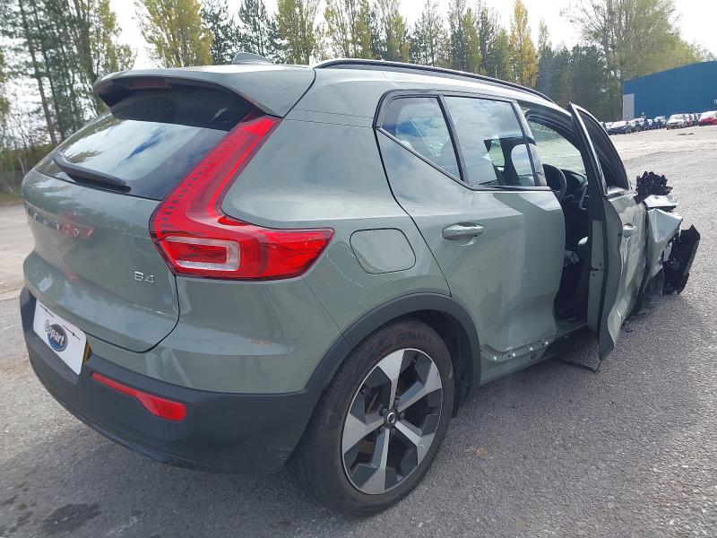 2024 VOLVO XC40 2.0 B4P PLUS DARK 5DR AUTO