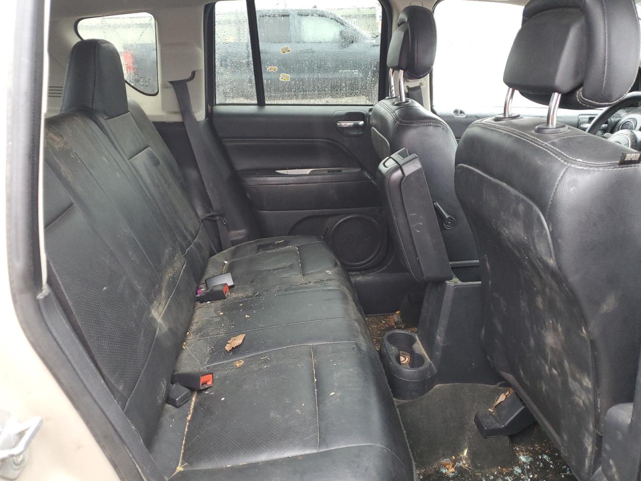 2016 Jeep Compass Latitude VIN: 1C4NJDEB0GD802751 Lot: 90602995