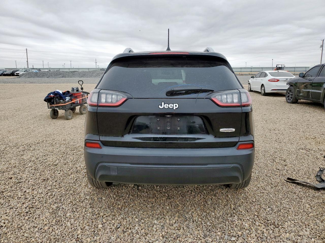 2019 Jeep Cherokee Latitude VIN: 1C4PJLCB4KD428529 Lot: 85945385