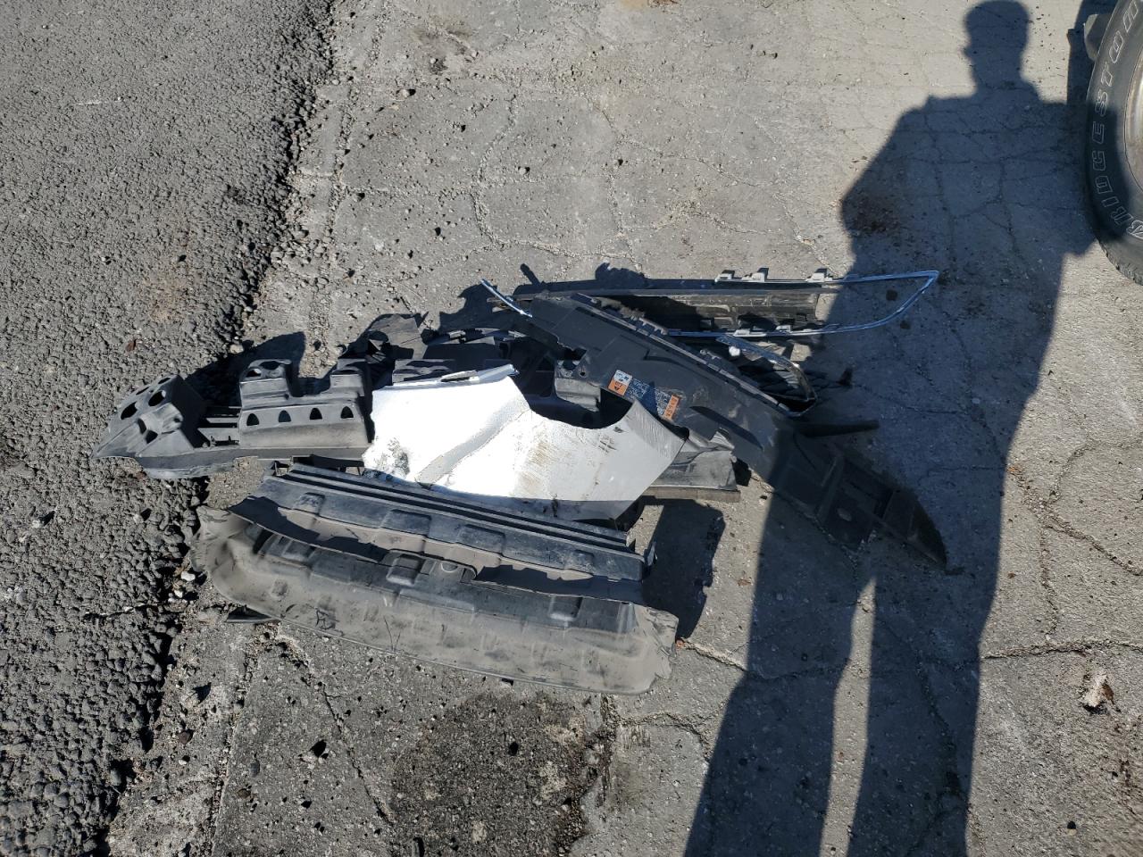 2000 Chevrolet Silverado K1500 VIN: 1GCEK19T8YE275763 Lot: 82243155