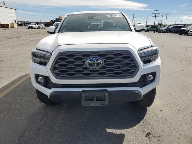  TOYOTA TACOMA 2023 Белы