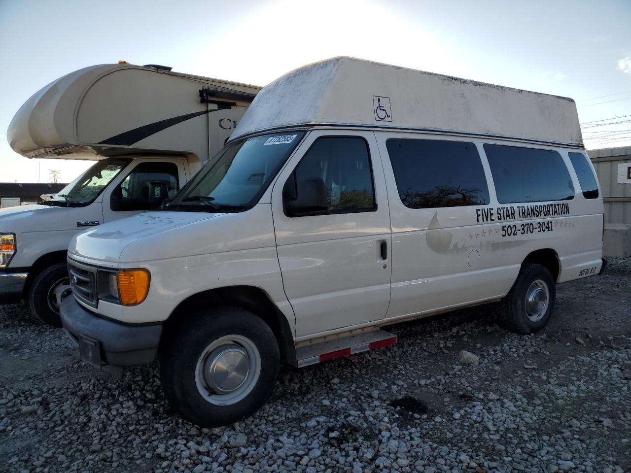 2005 Ford Econoline E350 Super Duty Van VIN: 1FTSS34L05HB37327 Lot: 87282555