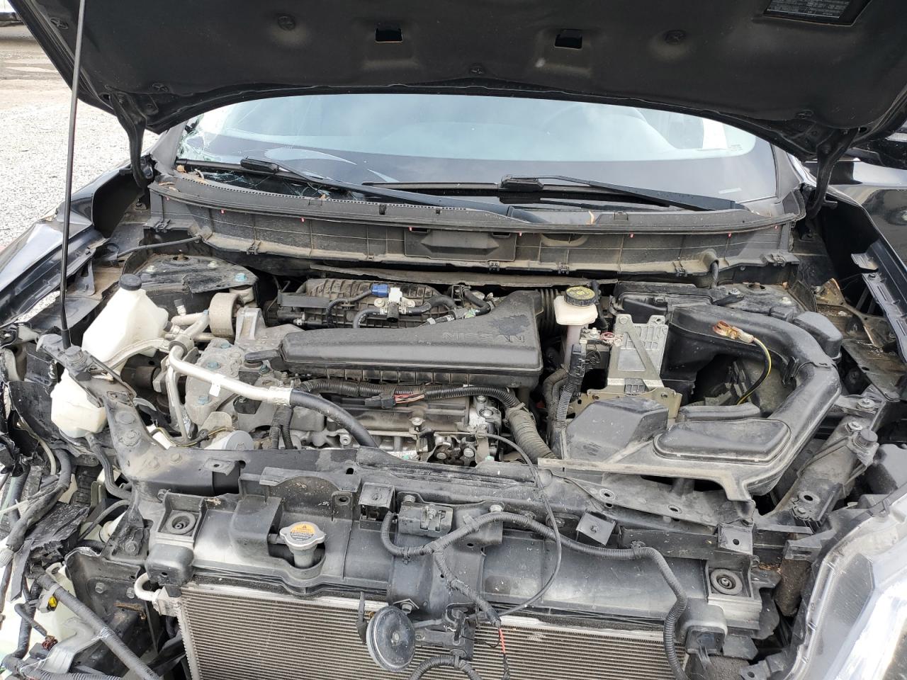 2015 Nissan Rogue S VIN: KNMAT2MT8FP509409 Lot: 85859425