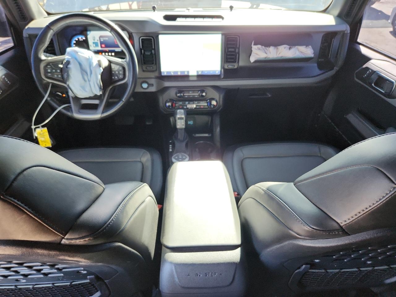 2022 Ford Bronco Base VIN: 1FMEE5DH6NLB75794 Lot: 85766465