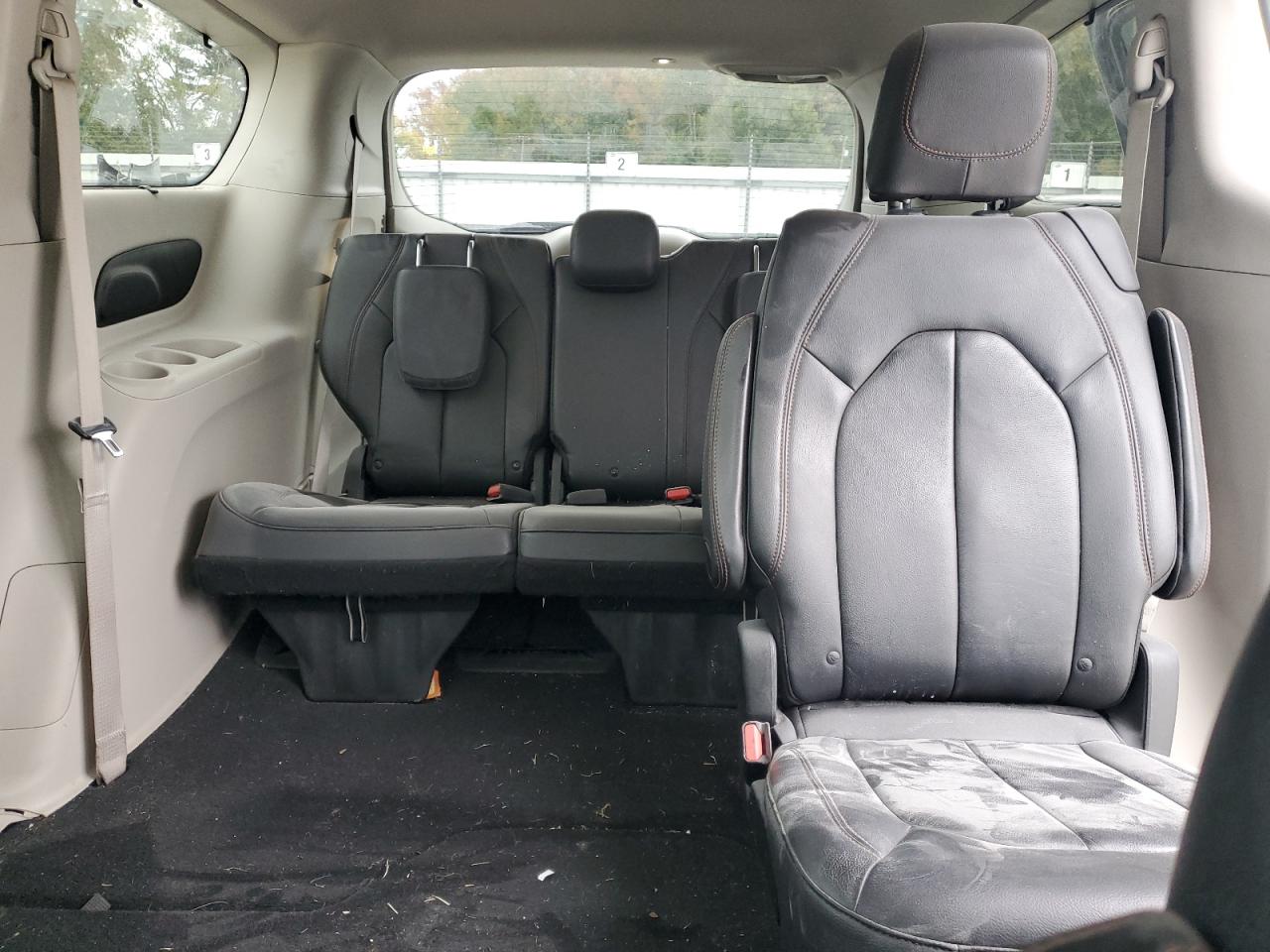 2017 Chrysler Pacifica Touring L VIN: 2C4RC1BG3HR559266 Lot: 89901365