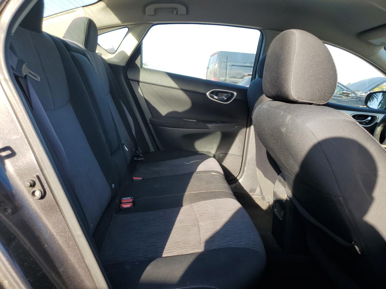 2014 Nissan Sentra S VIN: 3N1AB7AP8EY298106 Lot: 82686035