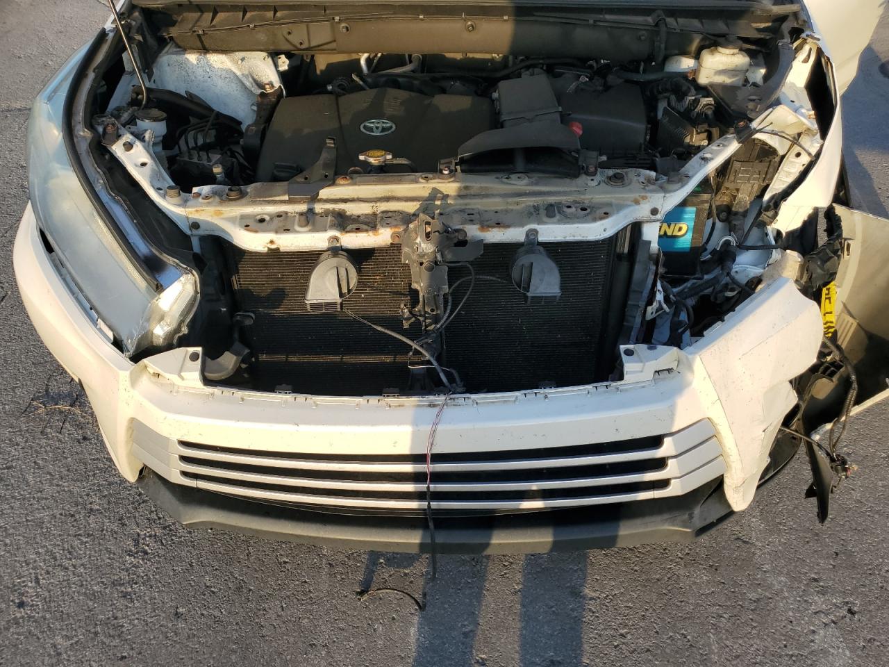 2017 Toyota Highlander Se VIN: 5TDJZRFH1HS514329 Lot: 83843825