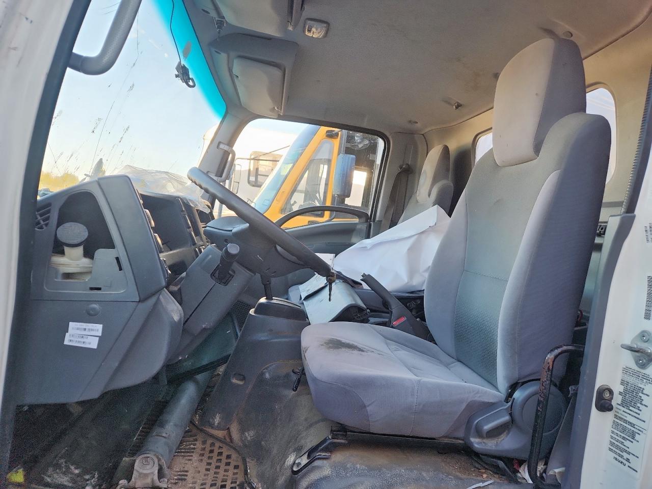 2016 Isuzu Npr Hd Box Truck VIN: 54DC4W1C3GS814148 Lot: 90341465