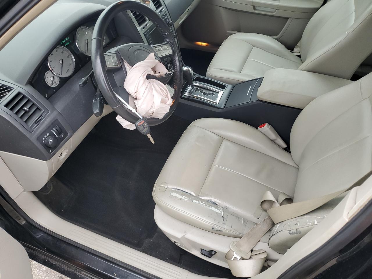 2005 Chrysler 300 Touring VIN: 2C3AA53G65H658274 Lot: 90227775