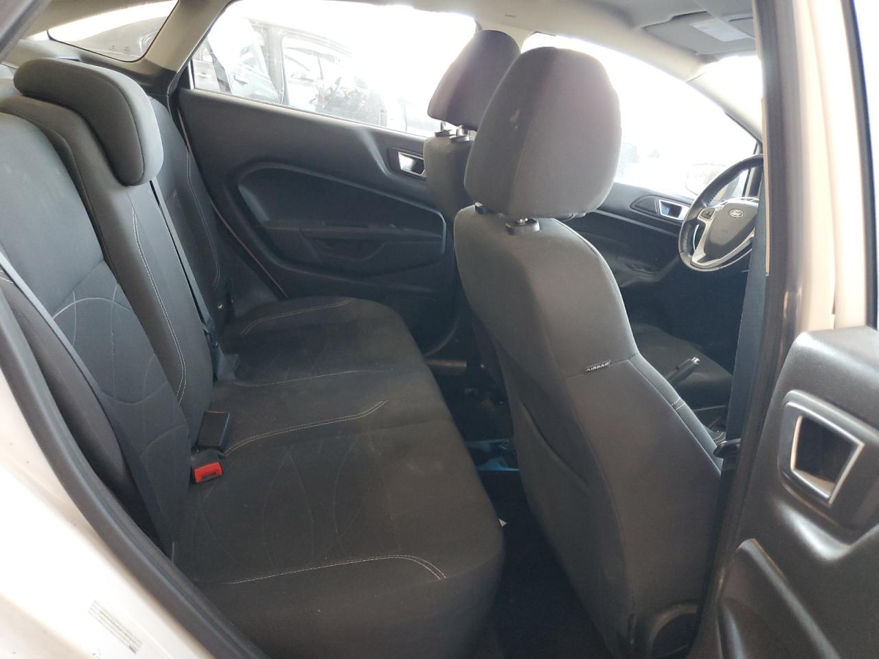 2014 Ford Fiesta Se VIN: 3FADP4BJ3EM127930 Lot: 84053845