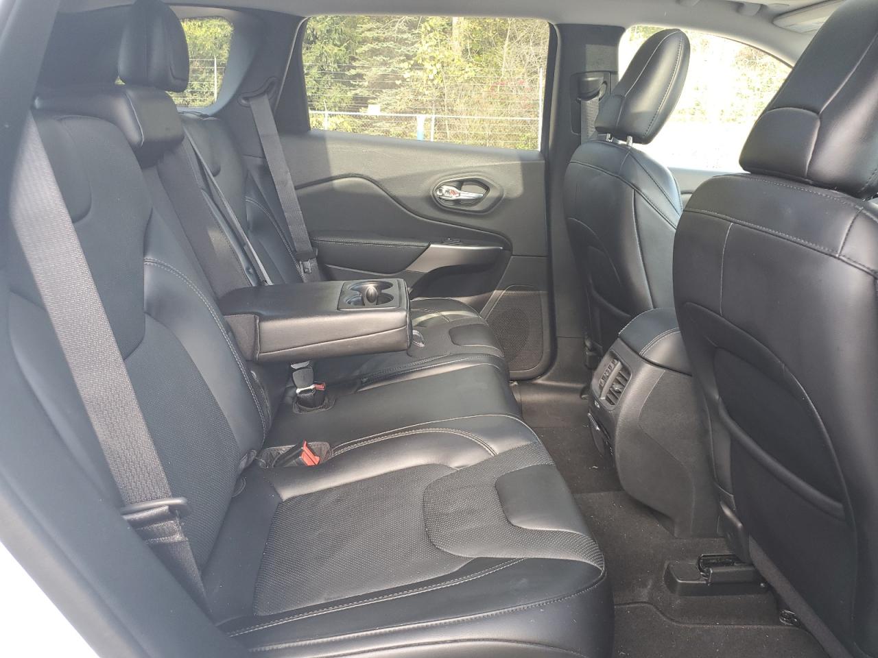 2020 Jeep Cherokee Limited VIN: 1C4PJMDX6LD557339 Lot: 81997375