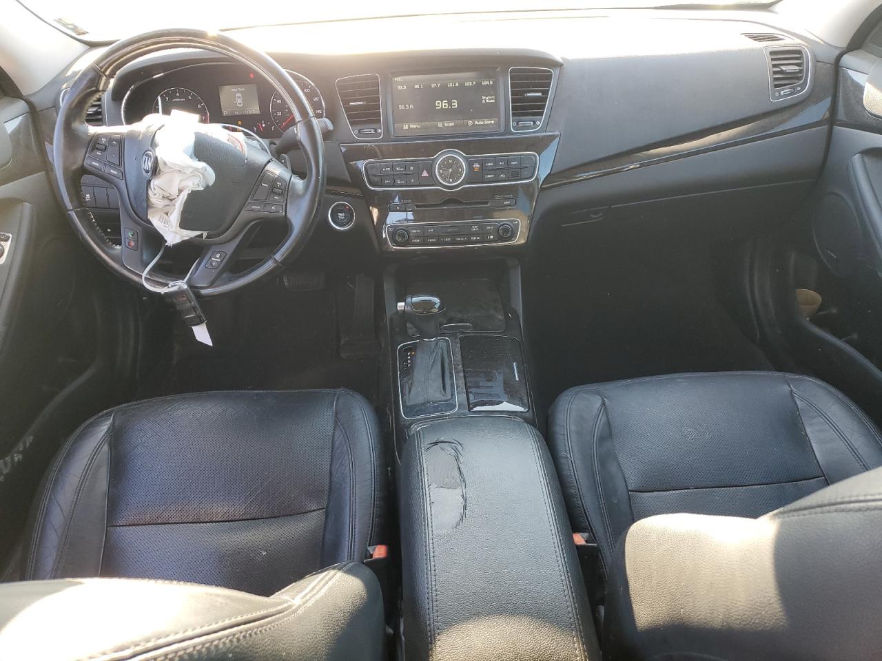 2015 Kia Cadenza Premium VIN: KNALN4D71F5172706 Lot: 90705475